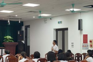 TRUNG TÂM Y TẾ THANH HÀ TỔ CHỨC TẬP HUẤN KỸ NĂNG GIAO TIẾP, ỨNG XỬ TRONG BỆNH VIỆN